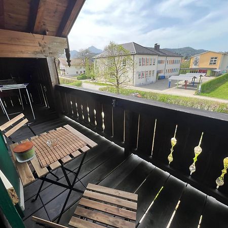 Gemuetliche Dachgeschosswohnung Mit Balkon Ainring Dış mekan fotoğraf